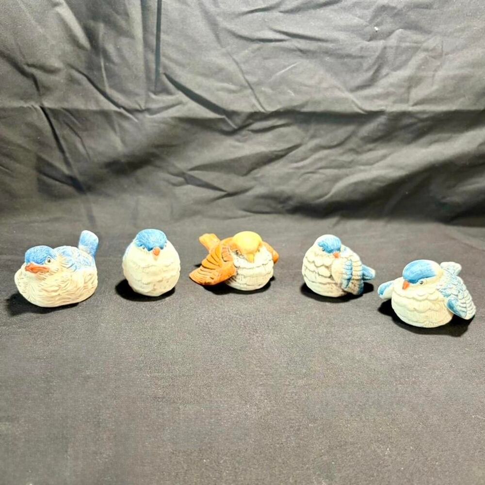 🚨 VINTAGE Set Of 5 Ceramic Sparrow & Blue Birds 🐦